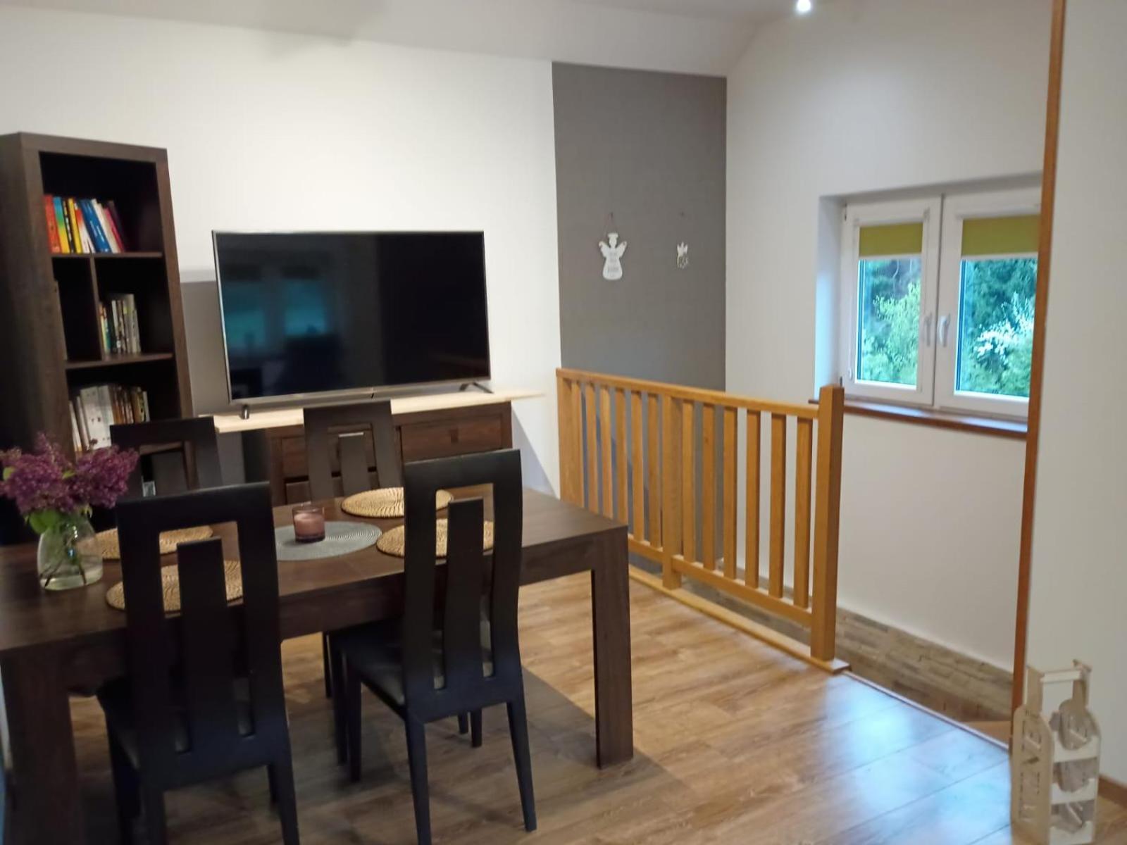 Apartament Pod Lasem Tenczynek Dış mekan fotoğraf